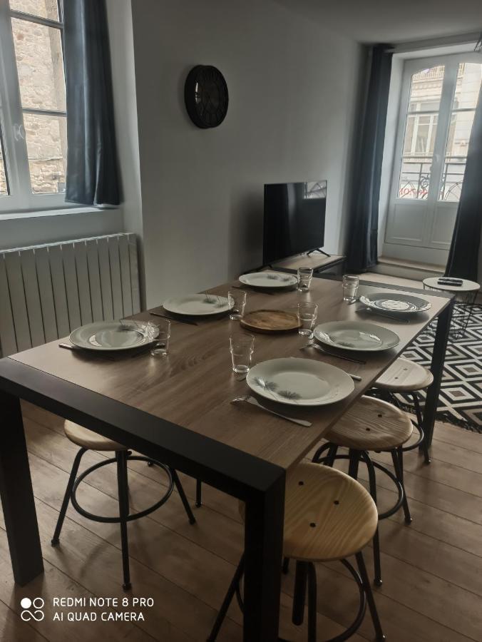 Triplex 110 M2 Centre Historique Avec Jacuzzi Dinan Apartment Екстериор снимка